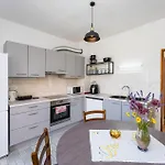 Dom wakacyjny Pet Friendly In Murvica Gornja Njegus